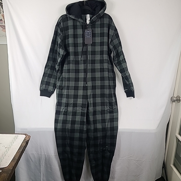 Fabletics Womens Cozy Fleeced Hooded One Piece Everpine Buffalo Check Sz XL Tall - Picture 1 of 8